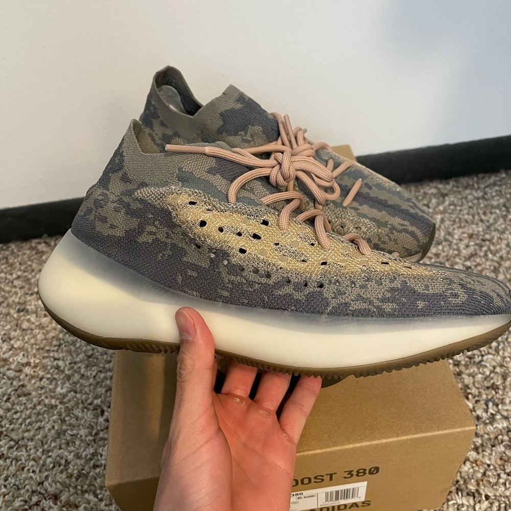 Yeezy 380 Mist Size 9